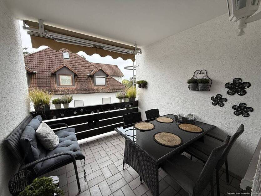 Eigentumswohnung mit ca. 94 m², 4 Zi., Balkon, Garage in Höchstadt