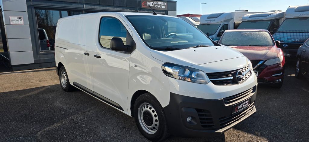 Opel Vivaro 143.729 km 15.490 € Fürth 90763