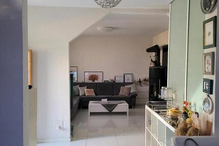 Haus Lauf an der Pegnitz - 4 Zimmer, 120 m&sup2;, 1.850&euro; | Angebot:24835503