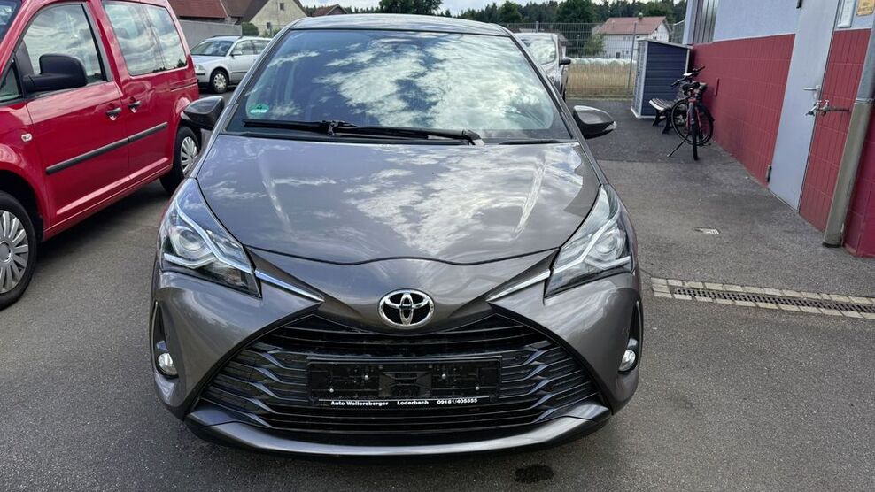 Toyota Yaris 55.520 km 14.500 € Berg b. Neumarkt i.d.OPf 92348