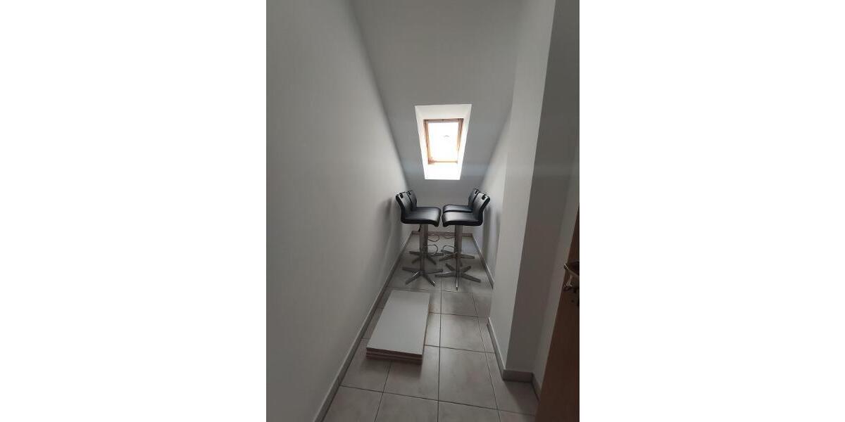 3 Zi. Wohnung (Nr. 6) im DG (2. OG) mit Balkon und Garage 3 zimmer