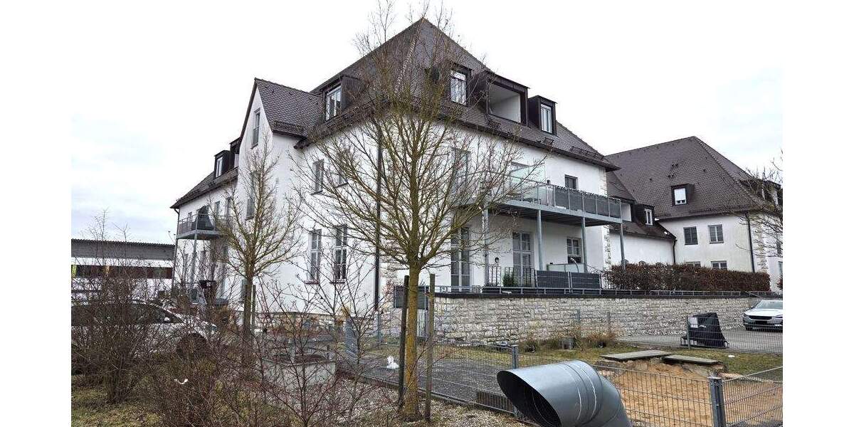 Etagenwohnung Schwabach - 2 Zimmer, 74 m&sup2;, 690&euro; | Angebot:25704233