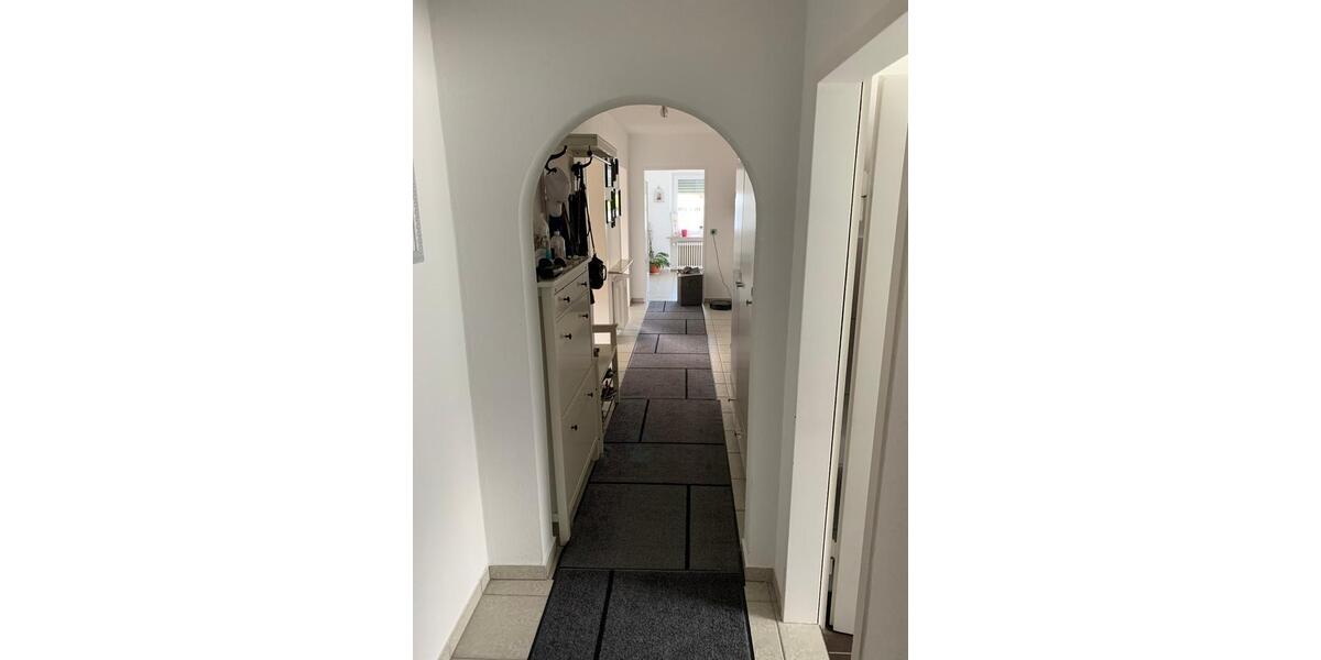 Etagenwohnung Fürth Atzenhof - 4 Zimmer, 122 m&sup2;, 1.550&euro; | Angebot:25256099