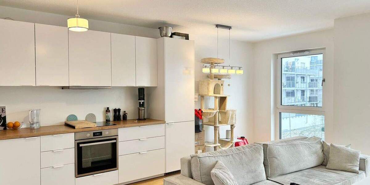 ***REDNITZ JUWEL*** SONNIGE 2 ZIMMER WOHNUNG MIT EINBAUKÜCHE, BALKON UND TIEFGARAGENSTELLPLATZ 2 zimmer