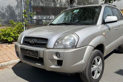 Hyundai TUCSON 235.000 km 2.500 &euro; Feucht 90537