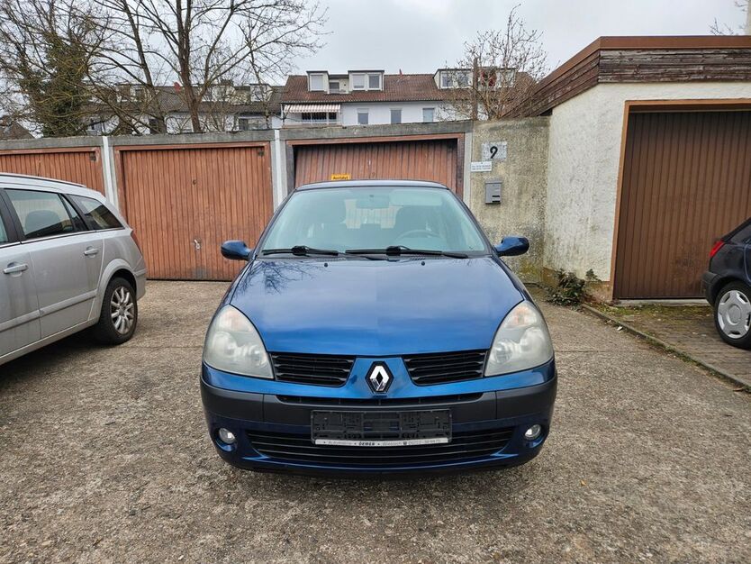 Renault Clio 112.000 km 2.490 € Schwabach 91126