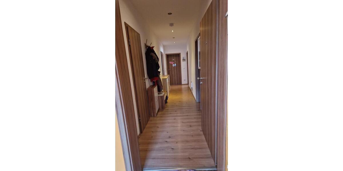 Etagenwohnung Schwarzenbruck - 4.5 Zimmer, 125 m&sup2;, 1.285&euro; | Angebot:25397692