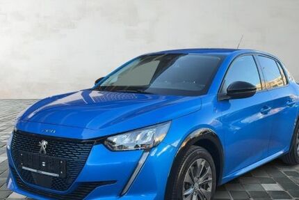 Peugeot 208 18.000 km 19.290 &euro; Nürnberg OT Schweinau 90439