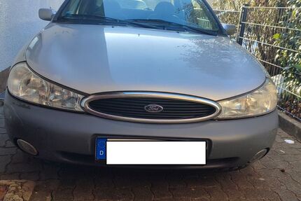 Ford Mondeo 86.580 km 800 &euro; Schnaittach 91220