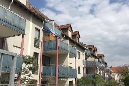 Hübsche 2-Zi.-Wohnung mit Küchenzeile, Südbalkon, TG-Stpl. in Erlangen-Ost, Nähe Berufsschule 2 zimmer