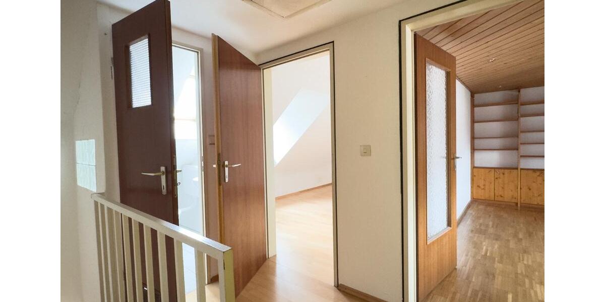 Reihenhaus Nürnberg Langwasser - 6 Zimmer, 127 m&sup2;, 509.000&euro; | Angebot:26620105