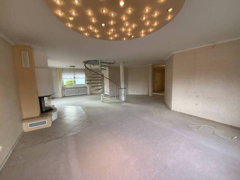 Großes Wohn- und Geschäftshaus in zentraler Lage in Forchheim
