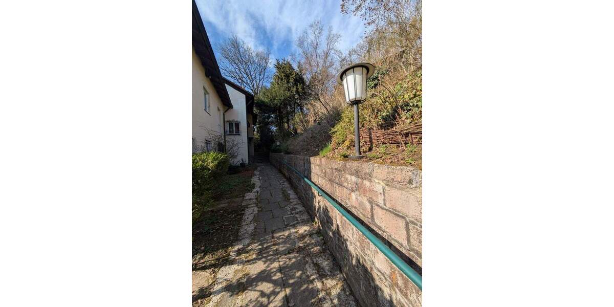 Doppelhaushälfte Erlangen Burgberg - 5 Zimmer, 200 m&sup2;, 795.000&euro; | Angebot:25798660