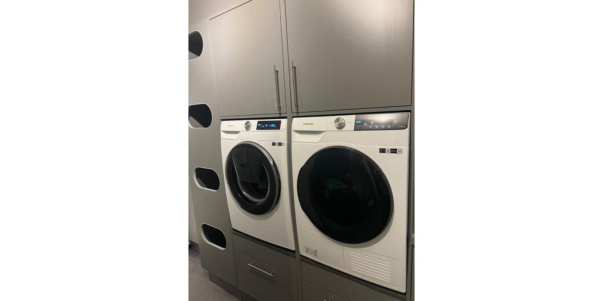 Einfamilienhaus Neunkirchen am Brand - 13 Zimmer, 320 m&sup2;, 3.200&euro; | Angebot:27613156