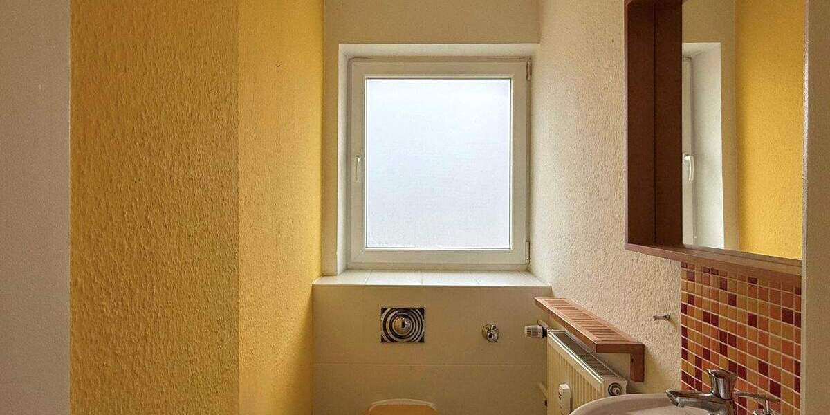 Etagenwohnung Erlangen Innenstadt - 3 Zimmer, 101 m&sup2;, 339.000&euro; | Angebot:25801561