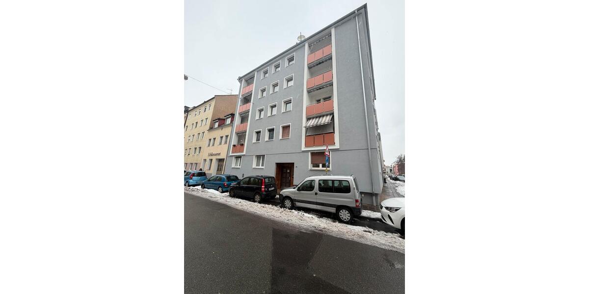 Drei Zimmer Wohnung zum vermieten WG geeignet nur für Studenten 3 zimmer