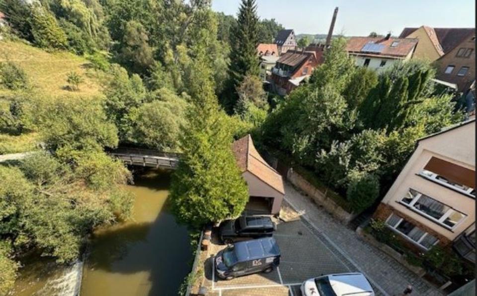 6 Zimmer Wohnung 165 m² + 45 m² Balkon im Herzen von Wendelstein 6 zimmer