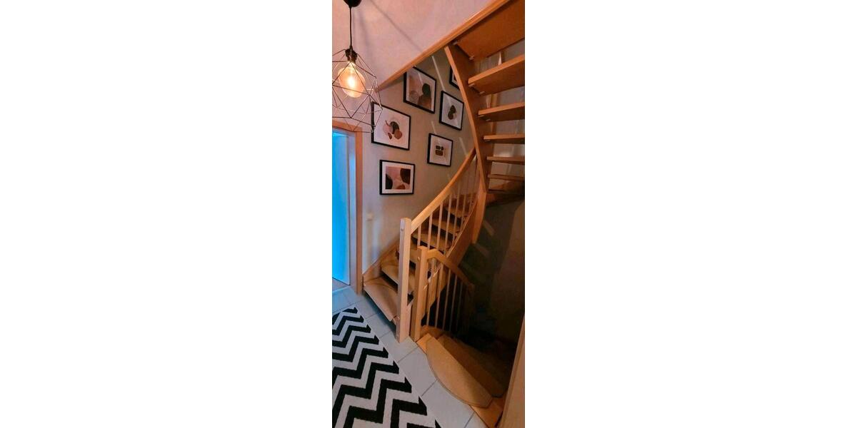 Doppelhaushälfte Roth - 6 Zimmer, 156 m&sup2;, 1.800&euro; | Angebot:26403436