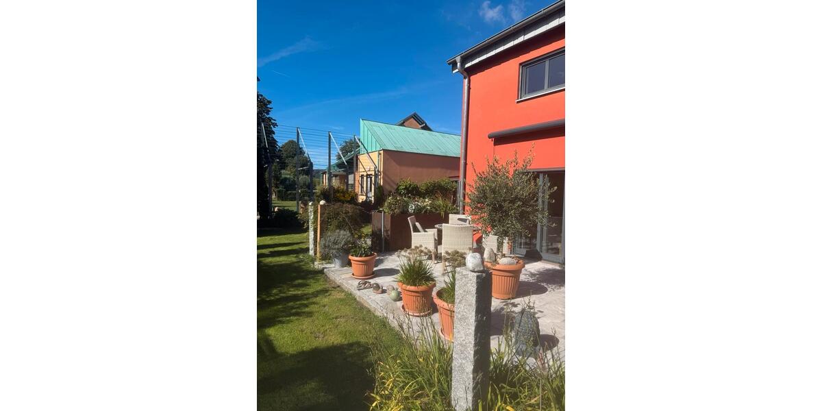 Einfamilienhaus Berg bei Neumarkt in der Oberpfalz - 7 Zimmer, 199 m&sup2;, 2.500&euro; | Angebot:27614304