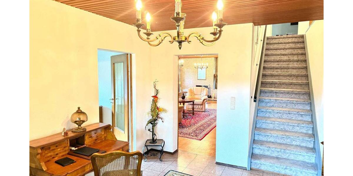 Mehrfamilienhaus, Wohnhaus Nürnberg Altenfurt - 8 Zimmer, 182 m&sup2;, 695.000&euro; | Angebot:26929963