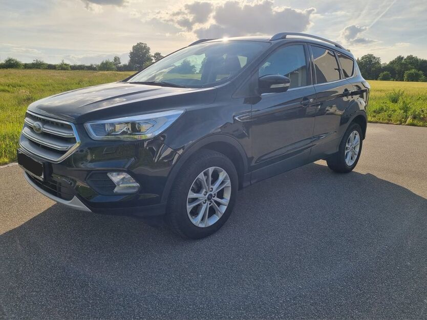 Ford Kuga 57.000 km 14.750 € Berg 92348