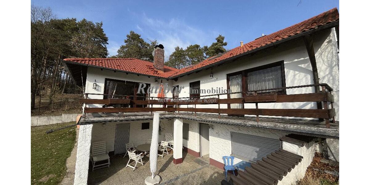 Sehr großzügiges und gepflegtes Einfamilienhaus mit Einliegerwohnung und Doppelgarage in Roth OT - Bungalow Roth Pfaffenhofen | Angebot:25634482