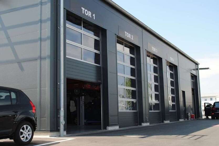 Halle in Fürth 3.900.000 € 853 m²