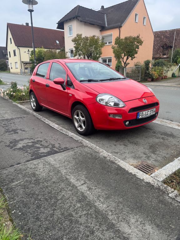 Fiat Punto 148.032 km 3.990 € Pinzberg 91361