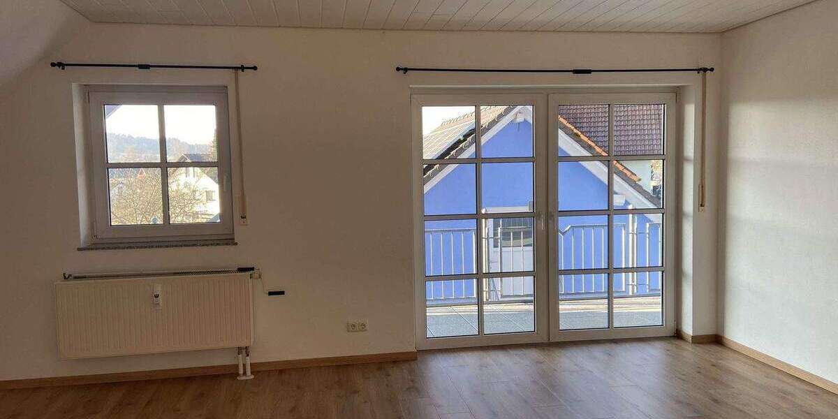 Etagenwohnung Heroldsbach Oesdorf - 4 Zimmer, 127 m&sup2;, 1.075&euro; | Angebot:24669734