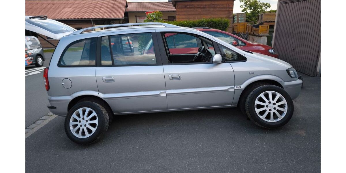 Opel Zafira Life 159.000 km 4.499 &euro; Roßtal 90574