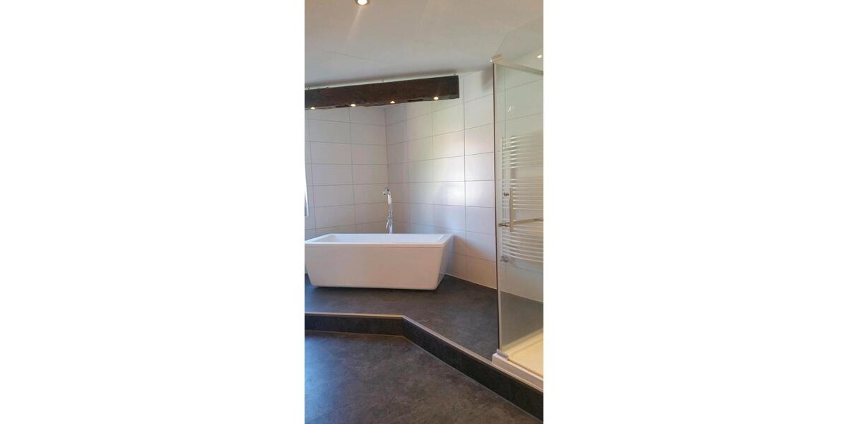 Mehrfamilienhaus, Wohnhaus Heilsbronn - 6 Zimmer, 206 m&sup2;, 235.000&euro; | Angebot:26372357