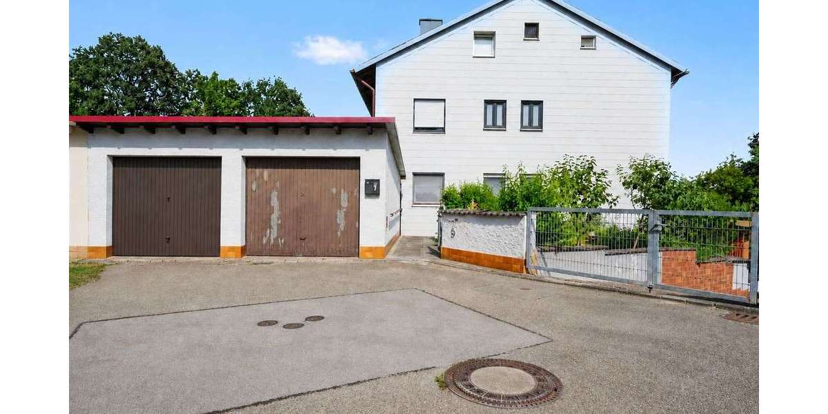 Einfamilienhaus Roth - 12 Zimmer, 358 m&sup2;, 670.000&euro; | Angebot:27127672