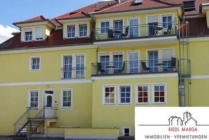 Schöne 2-Zimmer-Wohnung mit EBK+Balkon in Langensendelbach 2 zimmer