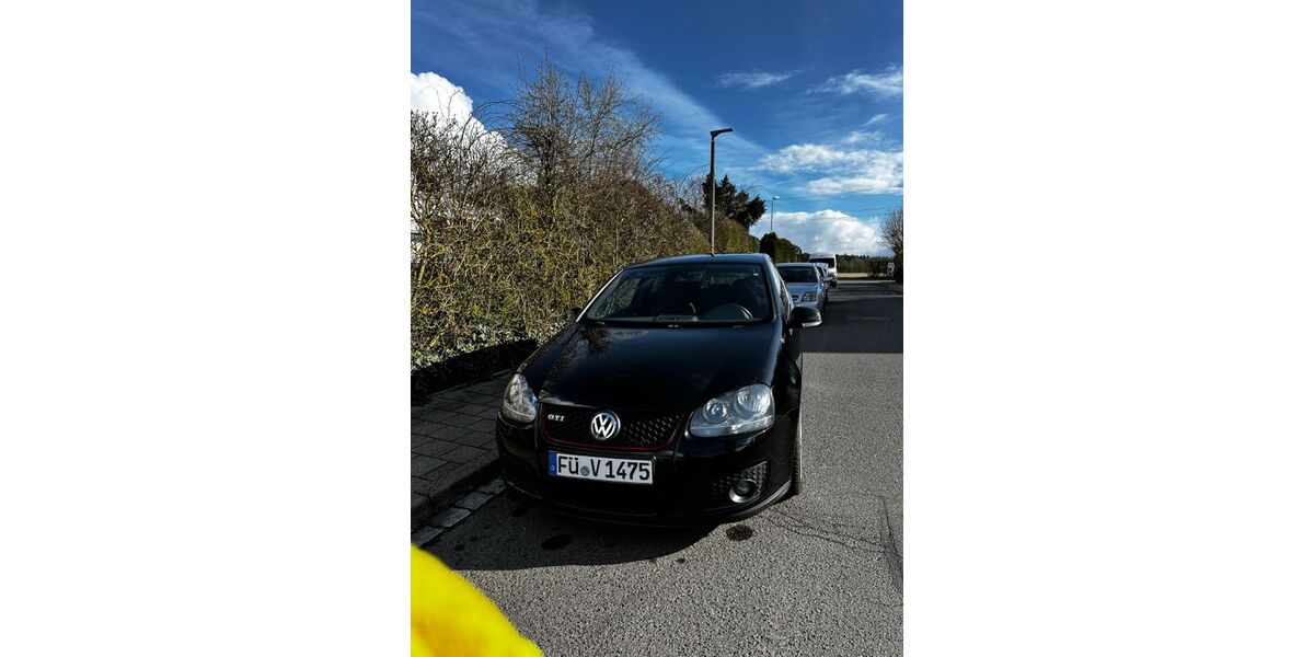 VW Golf 136.000 km 5.100 &euro; Langenzenn 90579