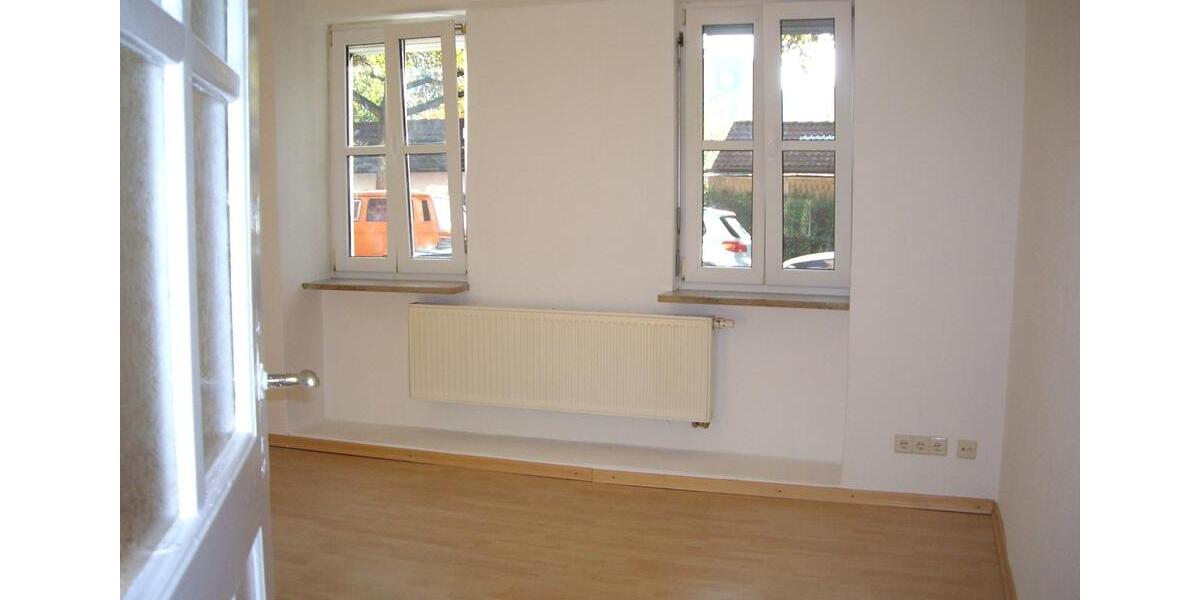 Erdgeschoßwohnung Nürnberg Hasenbuck - 5 Zimmer, 140 m&sup2;, 1.200&euro; | Angebot:21597782