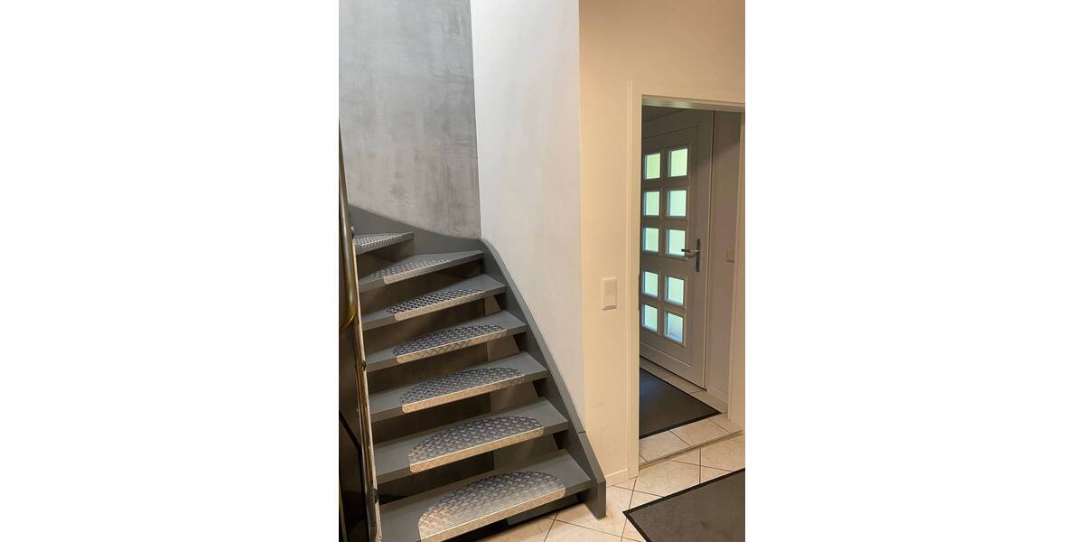 Etagenwohnung Fürth Dambach - 7 Zimmer, 165 m&sup2;, 525.000&euro; | Angebot:23944085