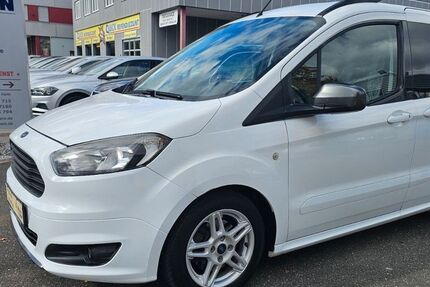 Ford Tourneo Courier 115.304 km 7.970 &euro; Fürth 90763