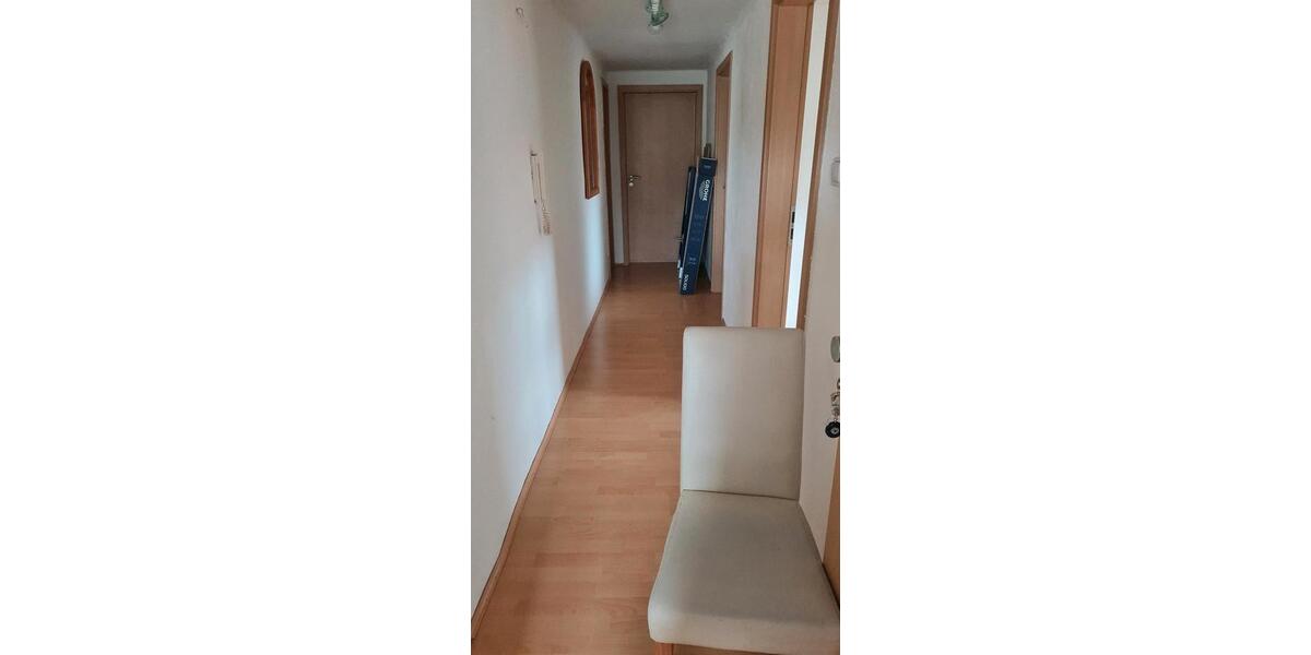 Dachgeschoßwohnung Forchheim - 3 Zimmer, 75 m&sup2;, 800&euro; | Angebot:25711972