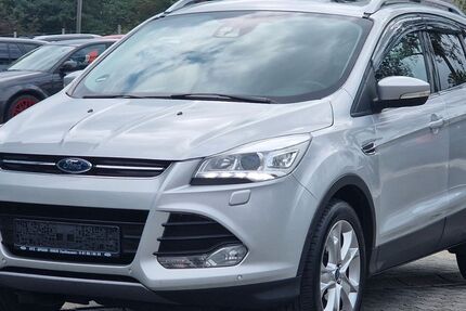 Ford Kuga 176.000 km 8.490 € Oberasbach 90522