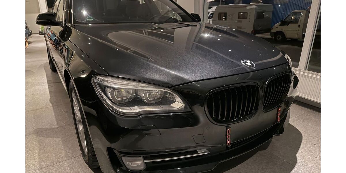 BMW 750 188.000 km 15.800 &euro; Veitsbronn 90587