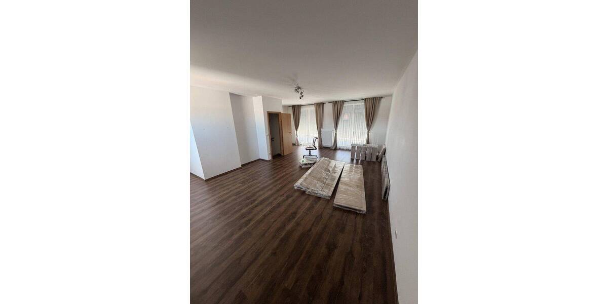 Reihenmittelhaus Feucht - 5 Zimmer, 165 m&sup2;, 2.300&euro; | Angebot:26778559