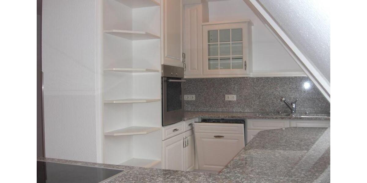 Traum Maisonettewohnung teilmöbliert mit 3 Balkonen, Einbauküche 3 zimmer