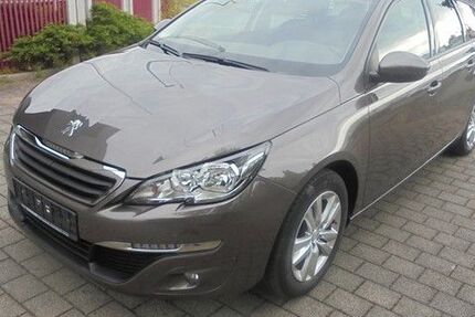 Peugeot 308 63.700 km 8.900 &euro; Fürth 90763