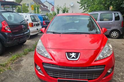 Peugeot 207 98.000 km 4.900 &euro; Nürnberg 90455
