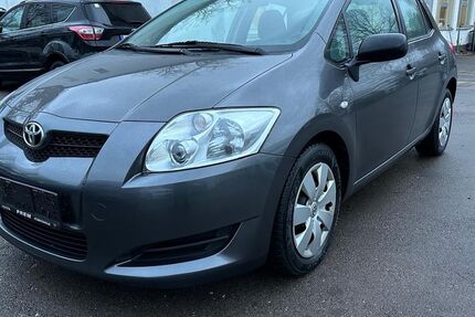 Toyota Auris 263.000 km 2.387 &euro; Schwabach 91126