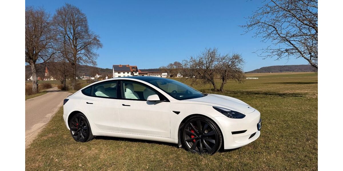 Tesla Model 3 85.000 km 26.200 &euro; Nürnberg (Mittelfr) - Oststadt 90480