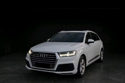 Audi Q7 158.000 km 28.390 &euro; Zirndorf 90513