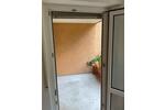 Renovierte, gemütliche 2-Zimmer-Erdgeschoss-Wohnung mit Balkon ab sofort frei!
