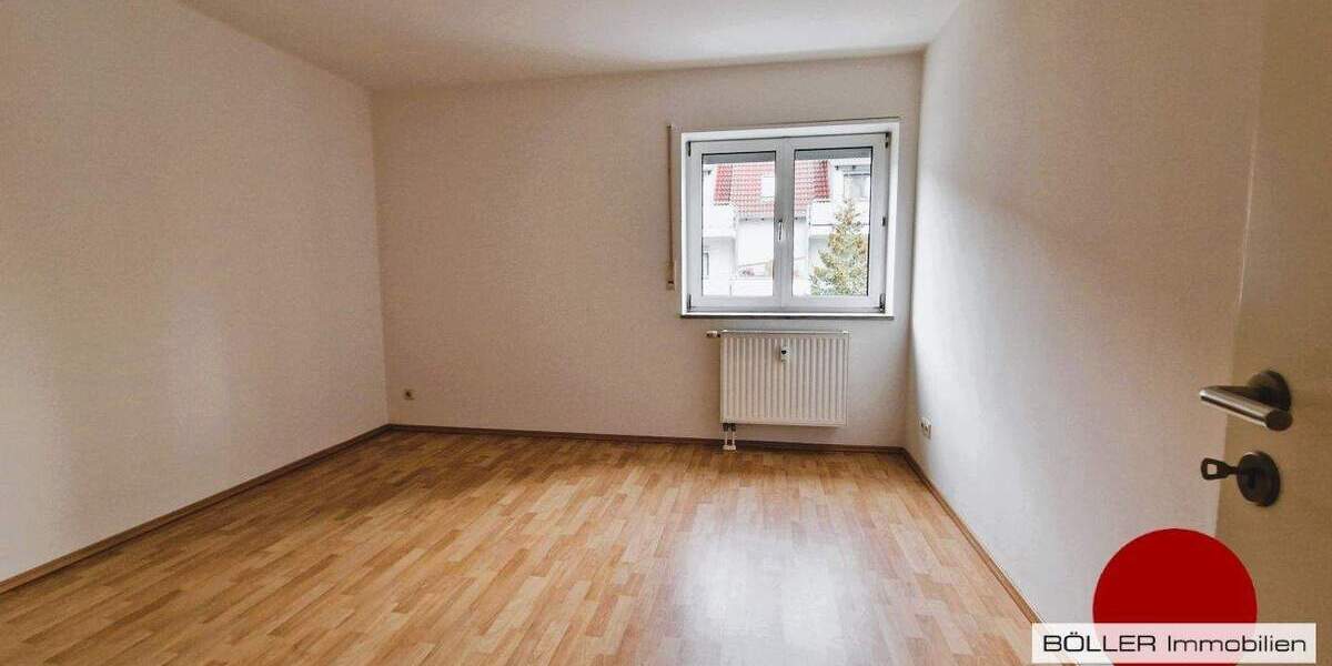 Etagenwohnung Erlangen Büchenbach - 3 Zimmer, 72 m&sup2;, 920&euro; | Angebot:25704203