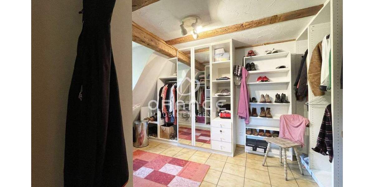 Einfamilienhaus Altdorf Unterwellitzleithen - 9 Zimmer, 306 m&sup2;, 819.000&euro; | Angebot:25670718